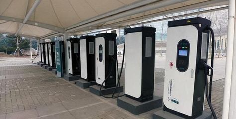 充電樁日益完善,新能源汽車(chē)&ldquo;終結(jié)&rdquo;燃油車(chē)還要等多久?